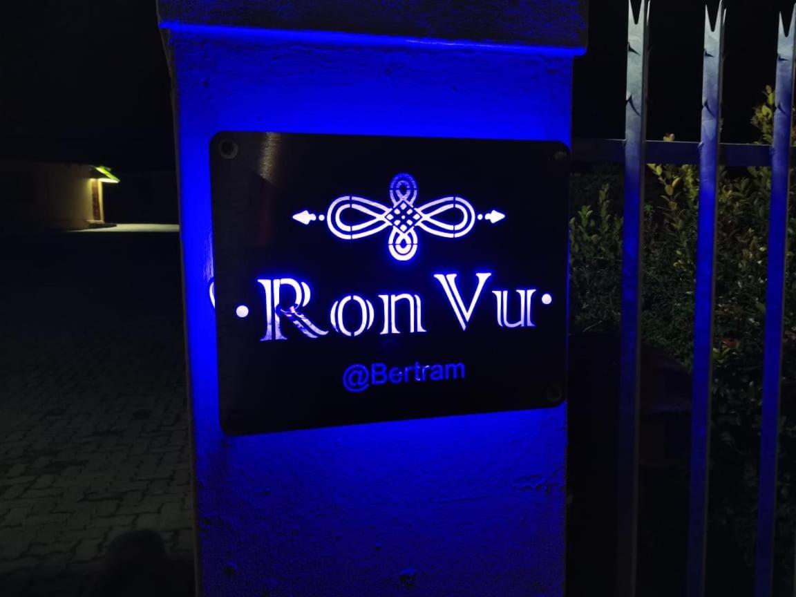 Ronvu @ Bertram Apartman East London Kültér fotó